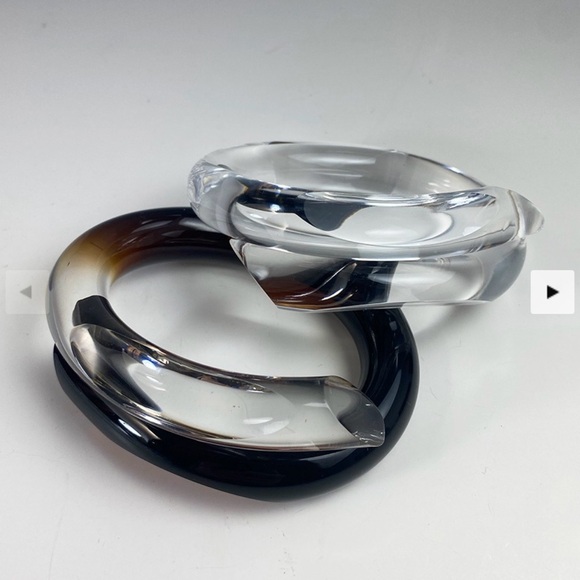 Designer Hand Made in UK Acrylic Bracelet. - Picture 8 of 8